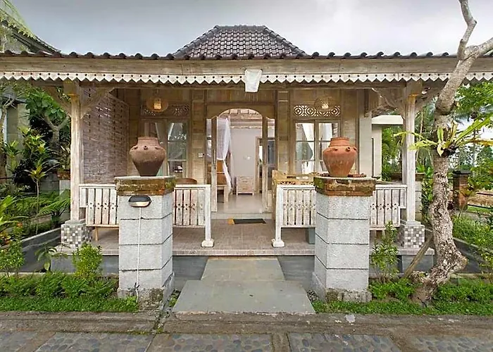 Uma Caming House