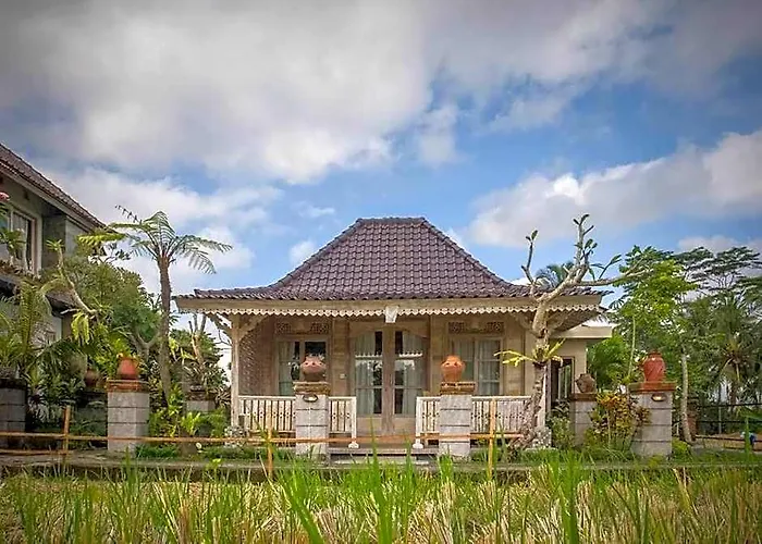 Uma Caming House ホテル