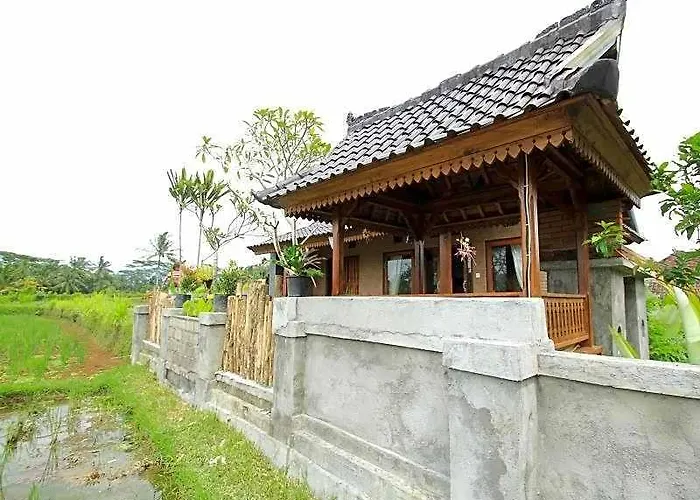 Uma Caming House ホテル